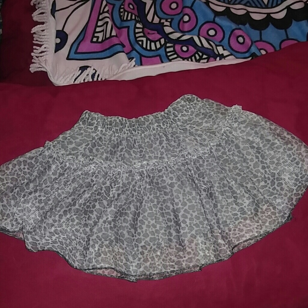 Zara grey leopard skirt